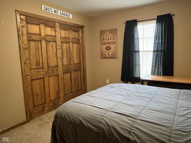 1364 S Ruth Street S, Rushville, IN 46173