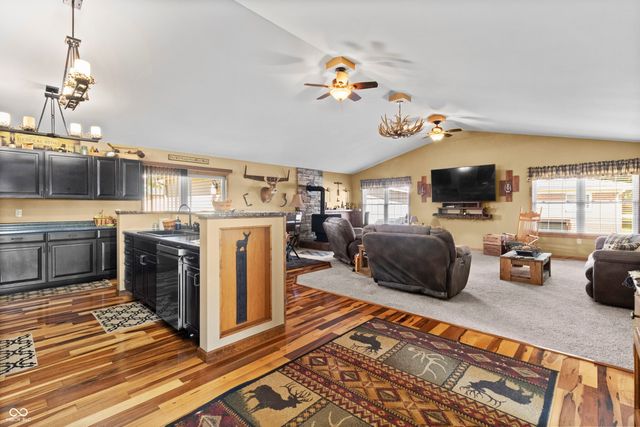 1364 S Ruth Street S, Rushville, IN 46173