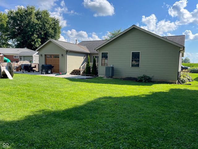 1364 S Ruth Street S, Rushville, IN 46173