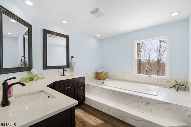 31 Warren Cutting, Chester Twp., NJ 07930