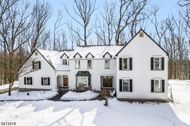 31 Warren Cutting, Chester Twp., NJ 07930