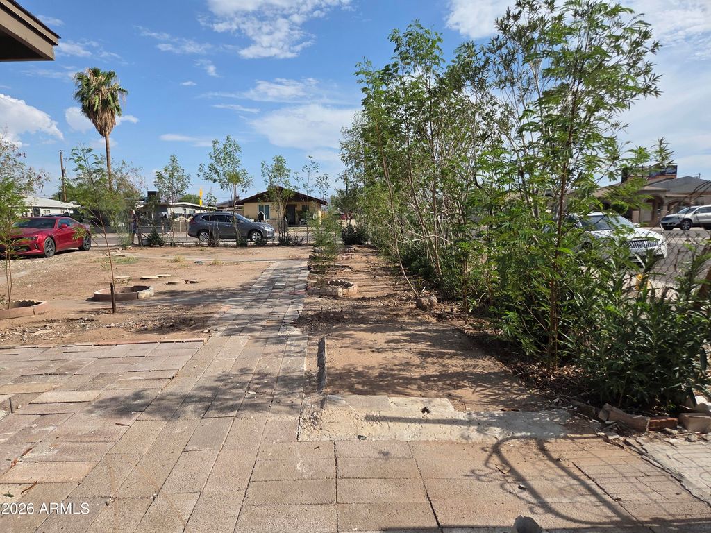 2148 W TONTO Street, Phoenix, AZ 85009 — photo 2