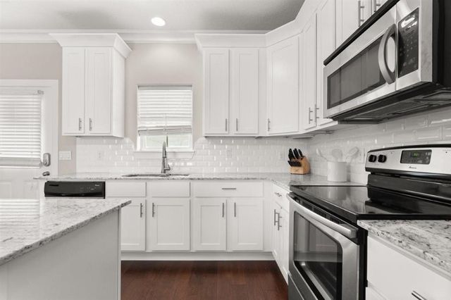 1220 Pithon Street 16, Lake Charles, LA 70601