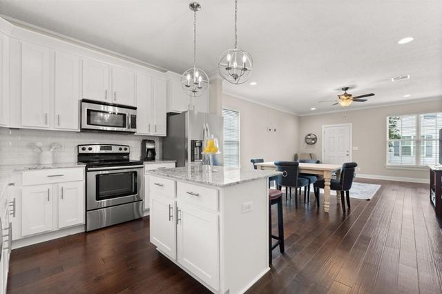 1220 Pithon Street 16, Lake Charles, LA 70601