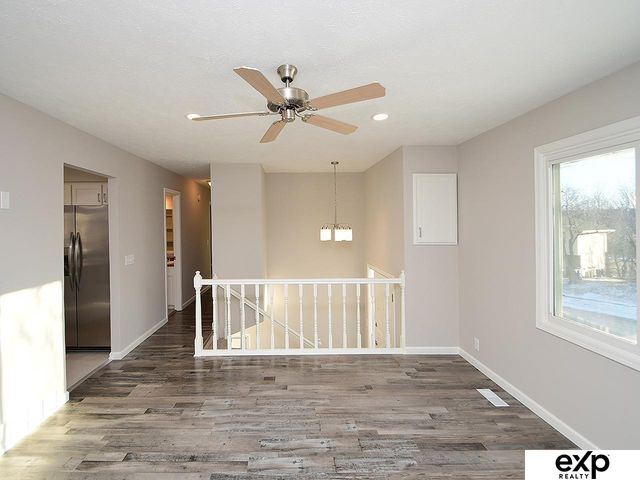 9804 S 20TH Street, Bellevue, NE 68123