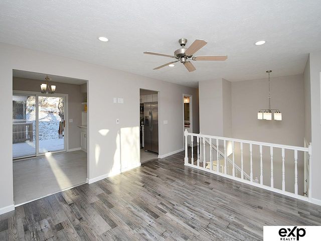 9804 S 20TH Street, Bellevue, NE 68123