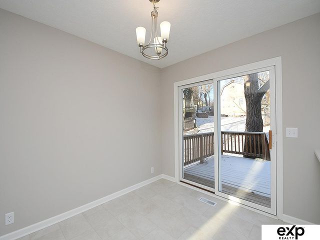 9804 S 20TH Street, Bellevue, NE 68123