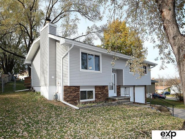 9804 S 20TH Street, Bellevue, NE 68123