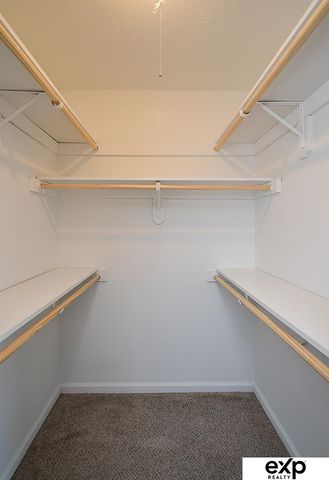 9804 S 20TH Street, Bellevue, NE 68123