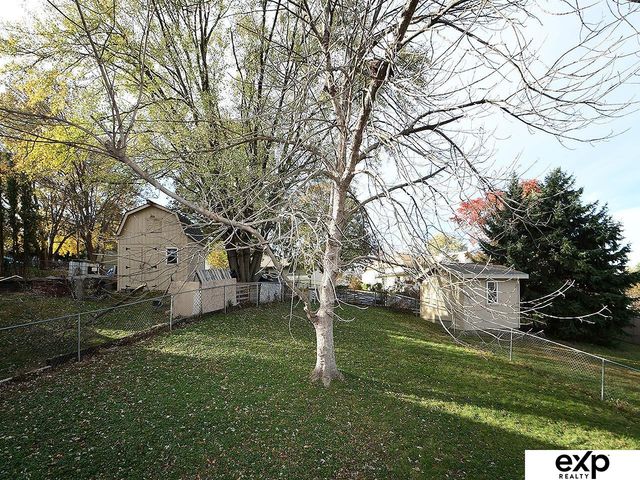 9804 S 20TH Street, Bellevue, NE 68123