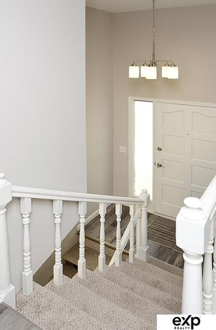 9804 S 20TH Street, Bellevue, NE 68123