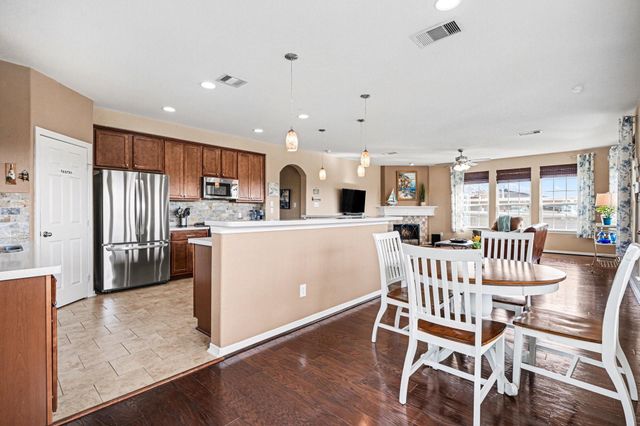 1133 E Meyer Road, Seabrook, TX 77586