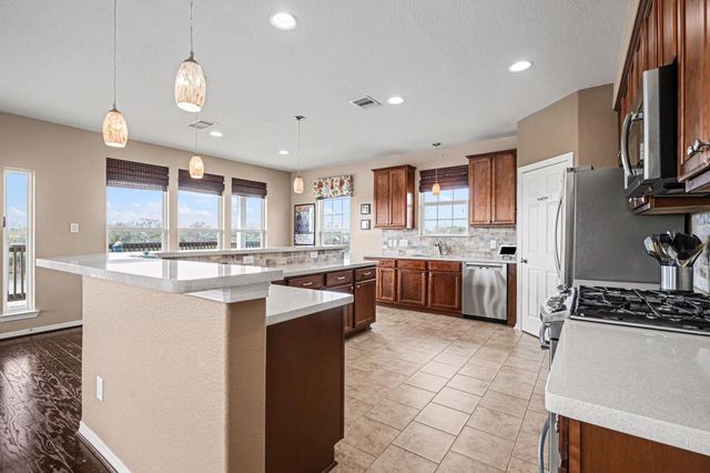 1133 E Meyer Road, Seabrook, TX 77586