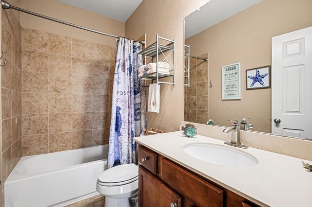 1133 E Meyer Road, Seabrook, TX 77586