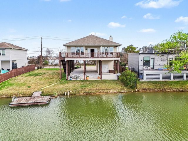 1133 E Meyer Road, Seabrook, TX 77586