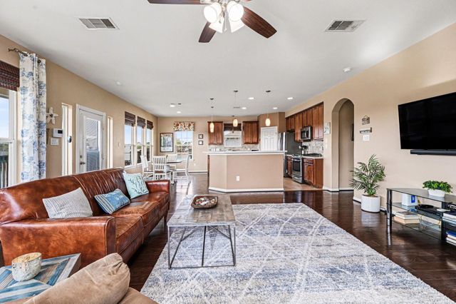 1133 E Meyer Road, Seabrook, TX 77586