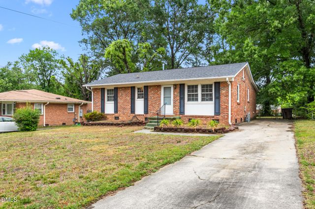 1909 Rayston Drive, Greensboro, NC 27405