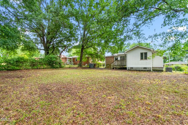 1909 Rayston Drive, Greensboro, NC 27405