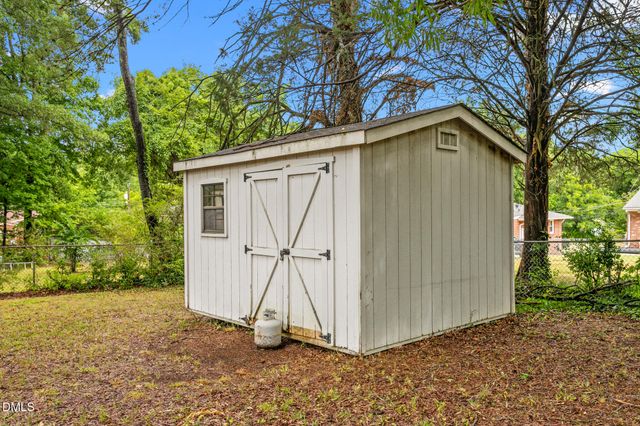 1909 Rayston Drive, Greensboro, NC 27405
