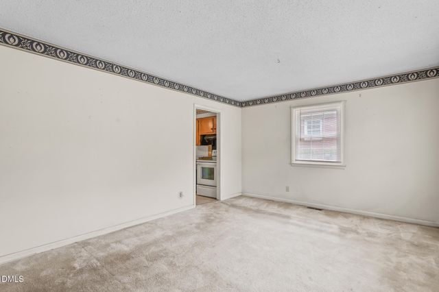 1909 Rayston Drive, Greensboro, NC 27405