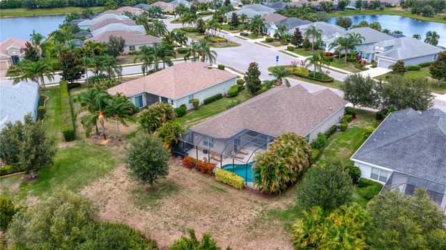 4720 CLAREMONT PARK DRIVE, Bradenton, FL 34211
