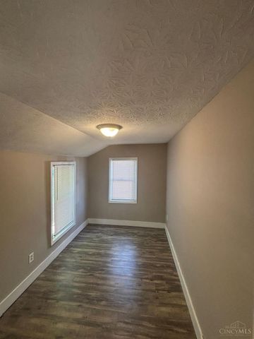 2015 Howard Avenue, Middletown, OH 45044