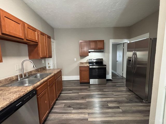 2015 Howard Avenue, Middletown, OH 45044