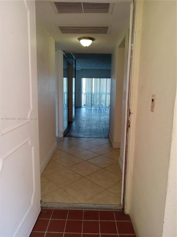 215 SE 3rd Ave 101A, Hallandale Beach, FL 33009