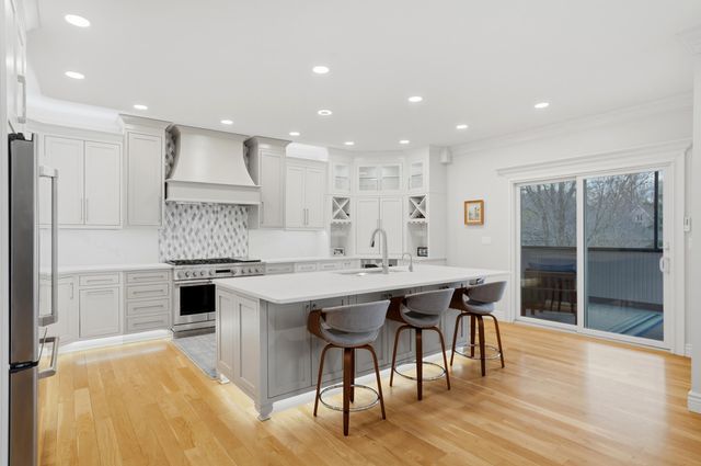 1706 DUNHILL WAY, Columbia, MO 65203