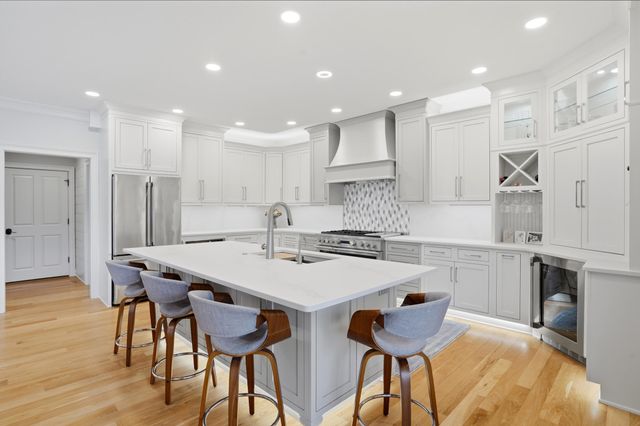 1706 DUNHILL WAY, Columbia, MO 65203