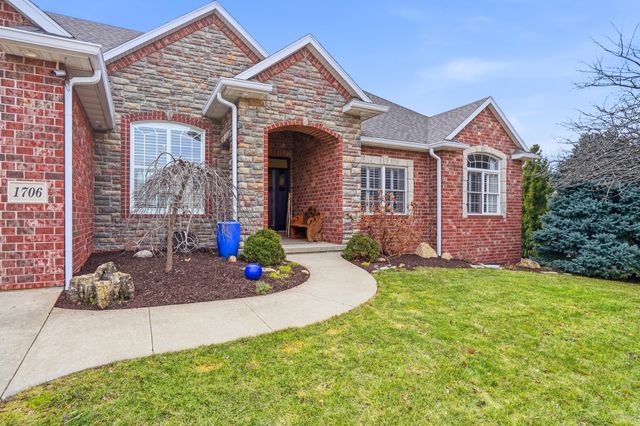 1706 DUNHILL WAY, Columbia, MO 65203