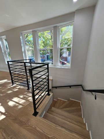 901 N Francisco Avenue 1R, Chicago, IL 60622