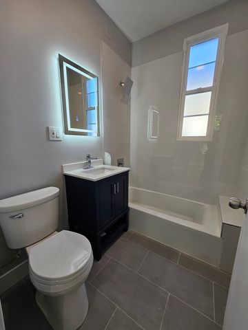 901 N Francisco Avenue 1R, Chicago, IL 60622