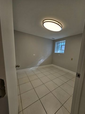 901 N Francisco Avenue 1R, Chicago, IL 60622