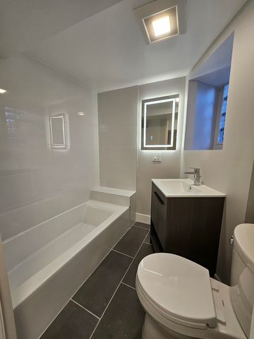 901 N Francisco Avenue 1R, Chicago, IL 60622