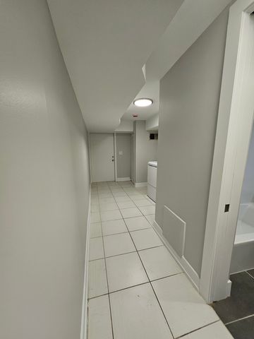 901 N Francisco Avenue 1R, Chicago, IL 60622