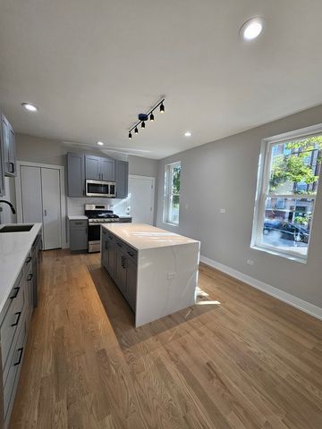 901 N Francisco Avenue 1R, Chicago, IL 60622