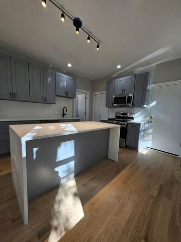 901 N Francisco Avenue 1R, Chicago, IL 60622