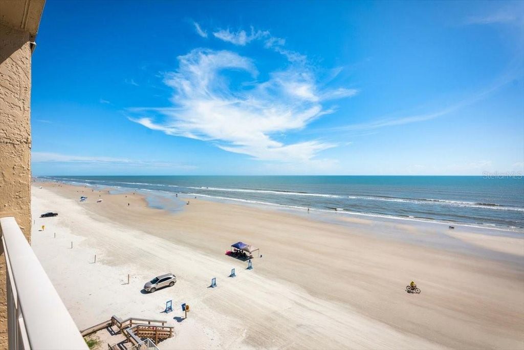 Image 8 of property listing at 2401 S ATLANTIC AVENUE D304, New Smyrna Beach, FL 32169