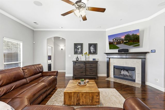 1105 Safrano Street, Midlothian, TX 76065