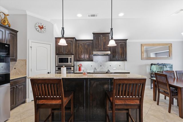 1105 Safrano Street, Midlothian, TX 76065