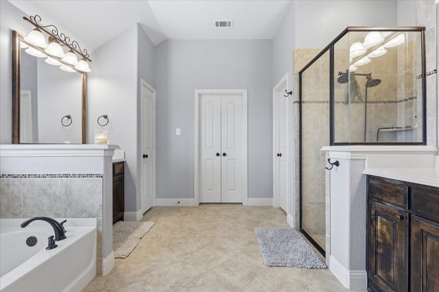 1105 Safrano Street, Midlothian, TX 76065