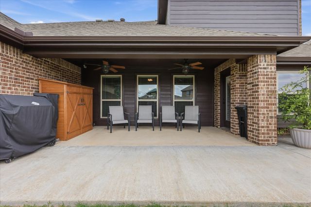1105 Safrano Street, Midlothian, TX 76065