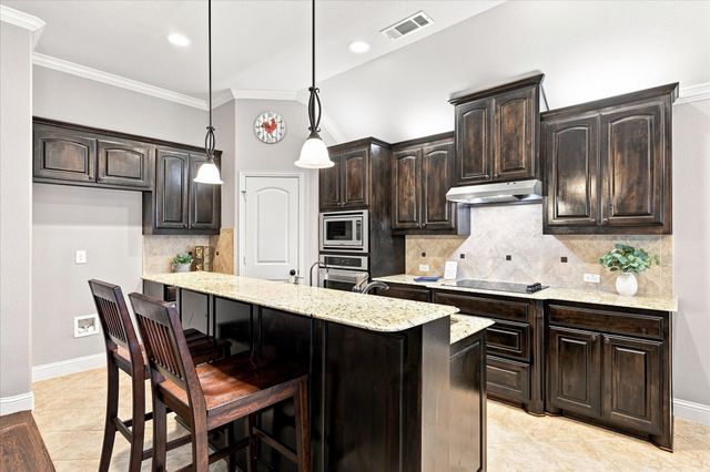 1105 Safrano Street, Midlothian, TX 76065