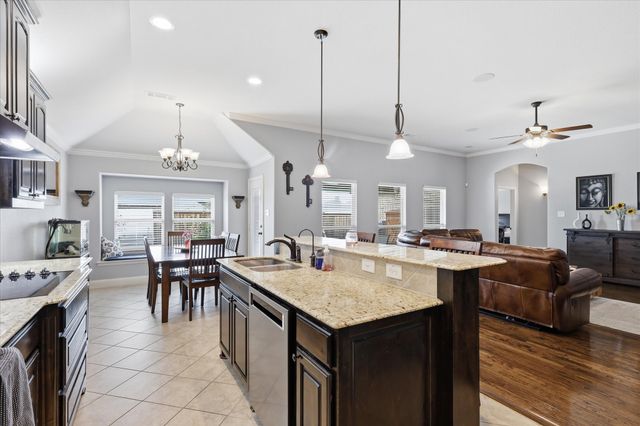 1105 Safrano Street, Midlothian, TX 76065