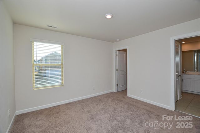 3215 Lisburn Street, Charlotte, NC 28227