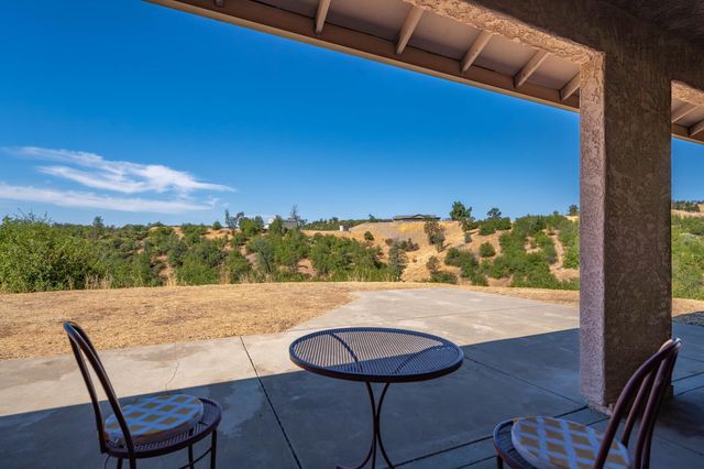 24015 Shirley Drive, Bella Vista, CA 96008