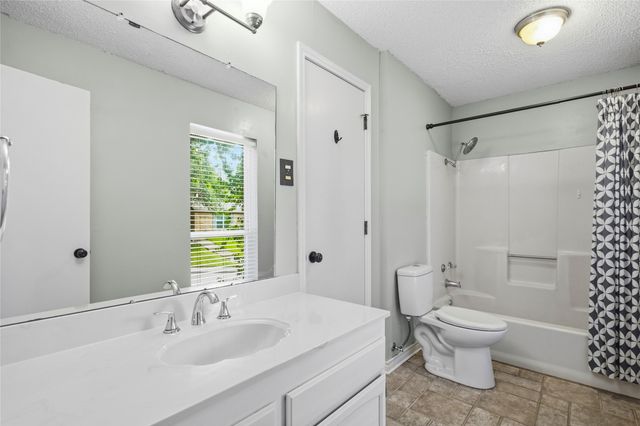 9351 Highedge Circle, Dallas, TX 75238