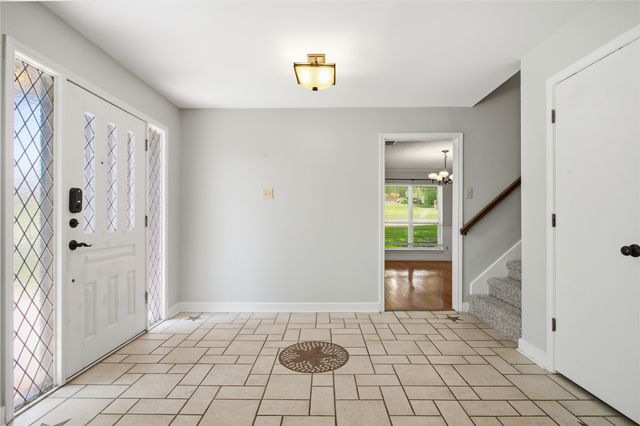 9351 Highedge Circle, Dallas, TX 75238