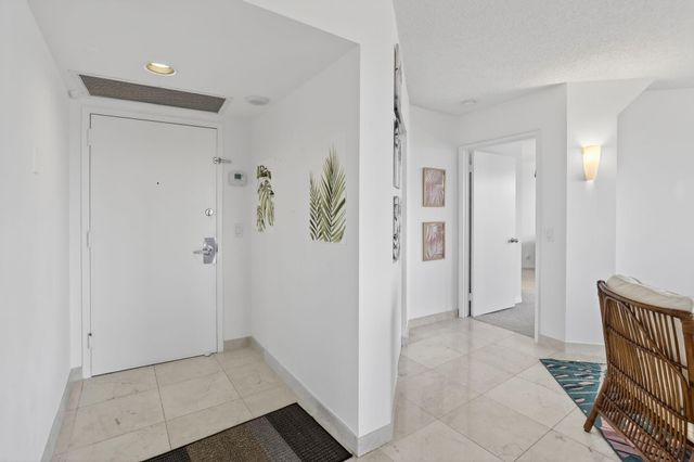 3400 NE 192nd Street 1008, Miami, FL 33180